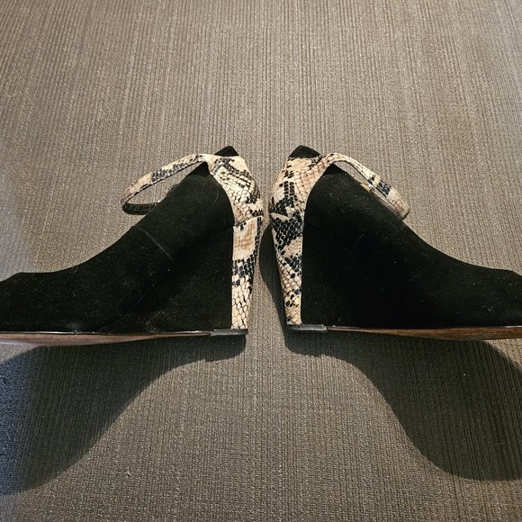 WHBM black suede wedge with snake skin heel and ankle strap 8M - Picture 3 of 5